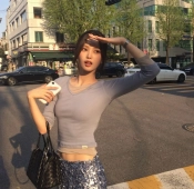 치어리더 김정원 허리 라인 죽이는 반짝이는 초미니 스커트