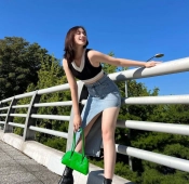 치어리더 하지원 꿀벅지 사복 옆트임 청치마 각선미