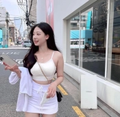 치어리더 우수한 가슴 봉긋 흰나시 여친룩