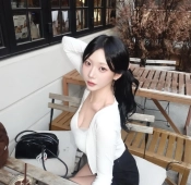 치어리더 조예린 가슴골 완벽한 여친 데이트룩