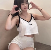 치어리더 윤영서 야벅지 아래가 들리는 나이키 나시