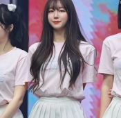치어리더 안지현 가슴 봉긋 이정도면 진짜 아이돌아닌가?