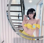치어리더 천소윤 가슴골 야외 수영장 노란 비키니 몸매
