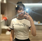 치어리더 이호은 가슴 묵직 흰티 거울 셀카