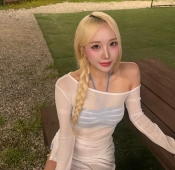치어리더 박성은 가슴골 시스루 흰티속 파란 비키니