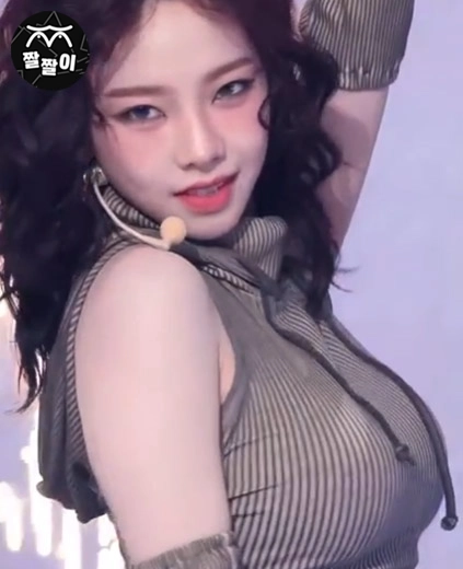 카리나 구미호 같은 미친 패왕색 색기
