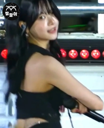 르세라핌 막내 은채 허리놀림