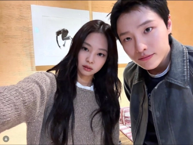 제니, 10년 지기 남사친과 첫 카메라 데이트