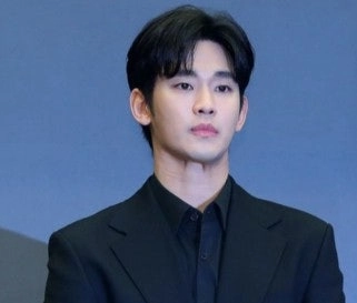 "믿고 기다려주셔서 감사"..누명 벗은 김수현, 돌아왔다