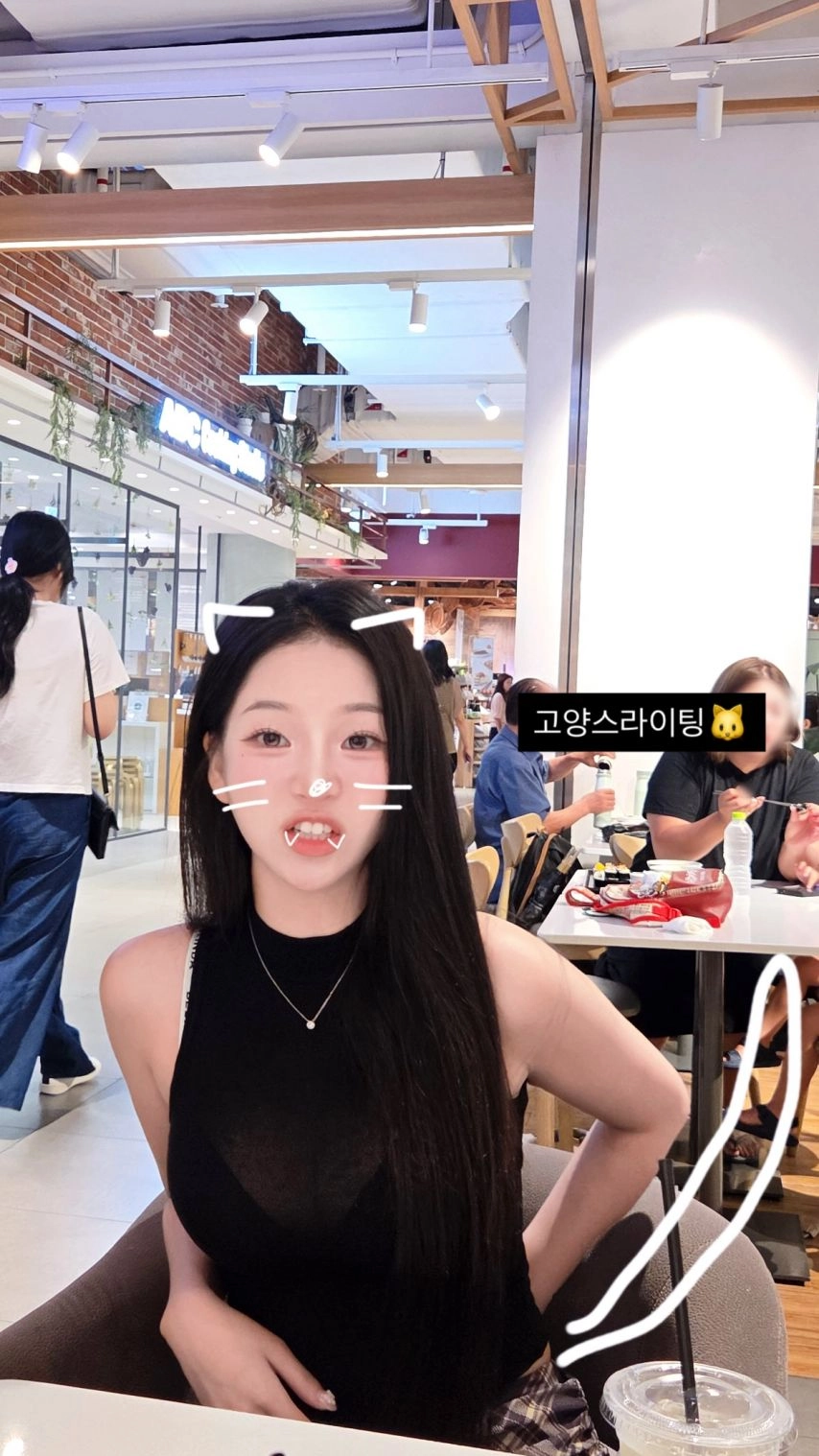 치어리더 이연진 가슴골 시스루 민소매 블랙 브라