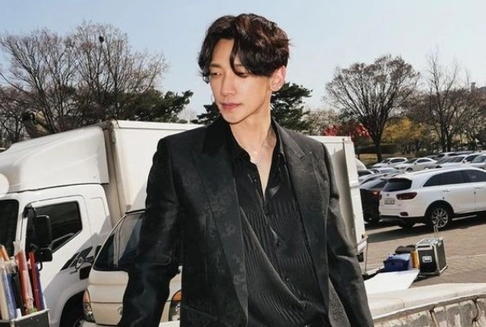 '김태희♥' 비 고정 예능, 종영 확정 "팬티만 입을 것"