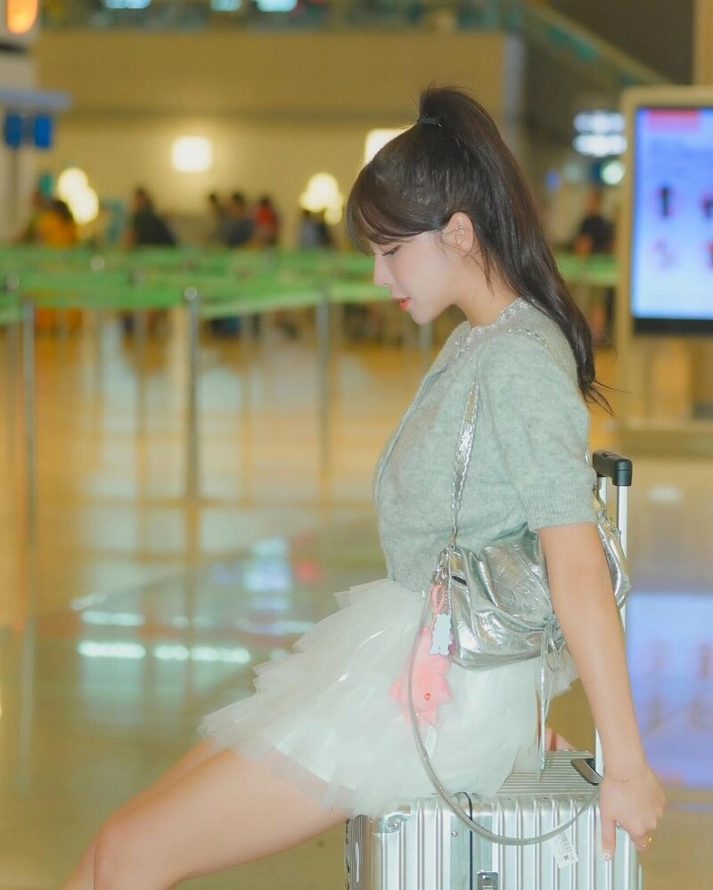 치어리더 안지현 허벅지 인천 공항 인별 사복 몸매