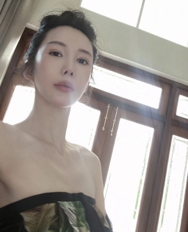 '태국 재벌♥' 신주아, 새벽에 결국 터졌다