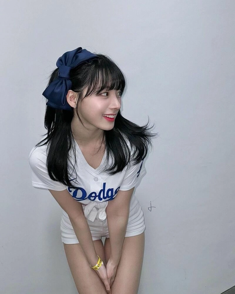 치어리더 하지원 야벅지 한화의 최강 원투펀치 미모가 예술