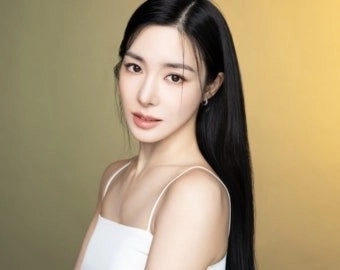 티파니, ♥변요한과 웨딩 기념 사진 공개 'LA에서도 혼인신고'