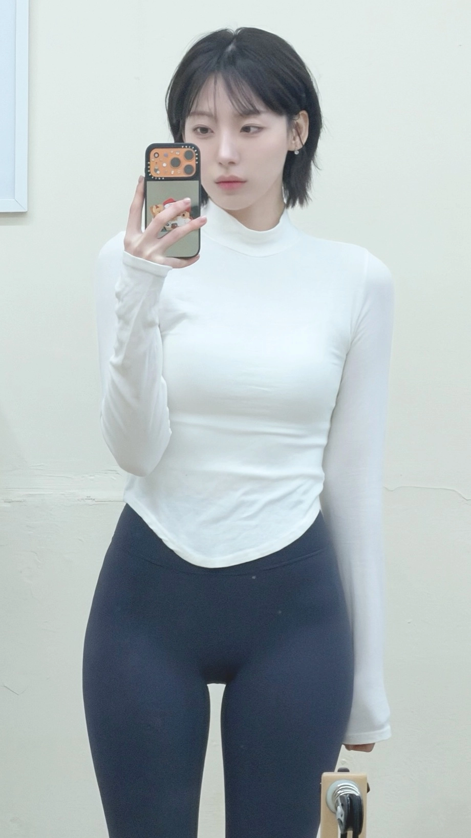 치어리더 하지원 왕골반 레깅스 입고 셀카 Y존 꿀벅지