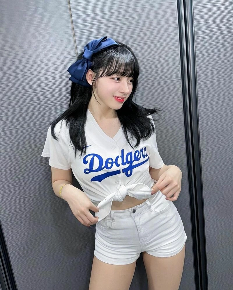 치어리더 하지원 야벅지 한화의 최강 원투펀치 미모가 예술