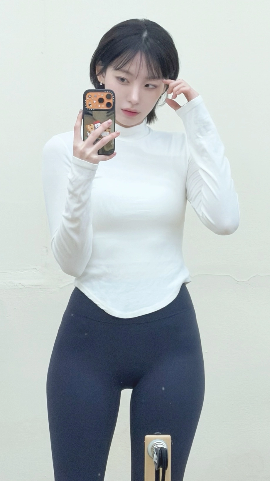 치어리더 하지원 왕골반 레깅스 입고 셀카 Y존 꿀벅지