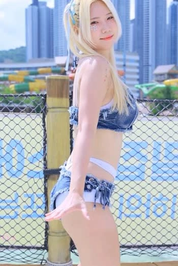 치어리더 유채연 허벅지 청브라 비키니 가슴