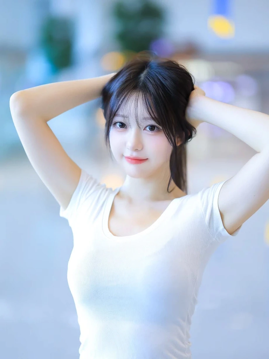 치어리더 권희원 가슴 봉긋  흰티 아이돌급 미모