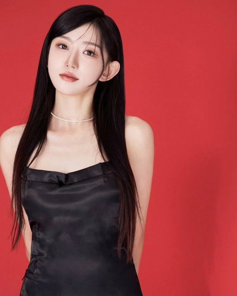 치어리더 이지원 가슴골 청순 섹시 분위기 있는 자태