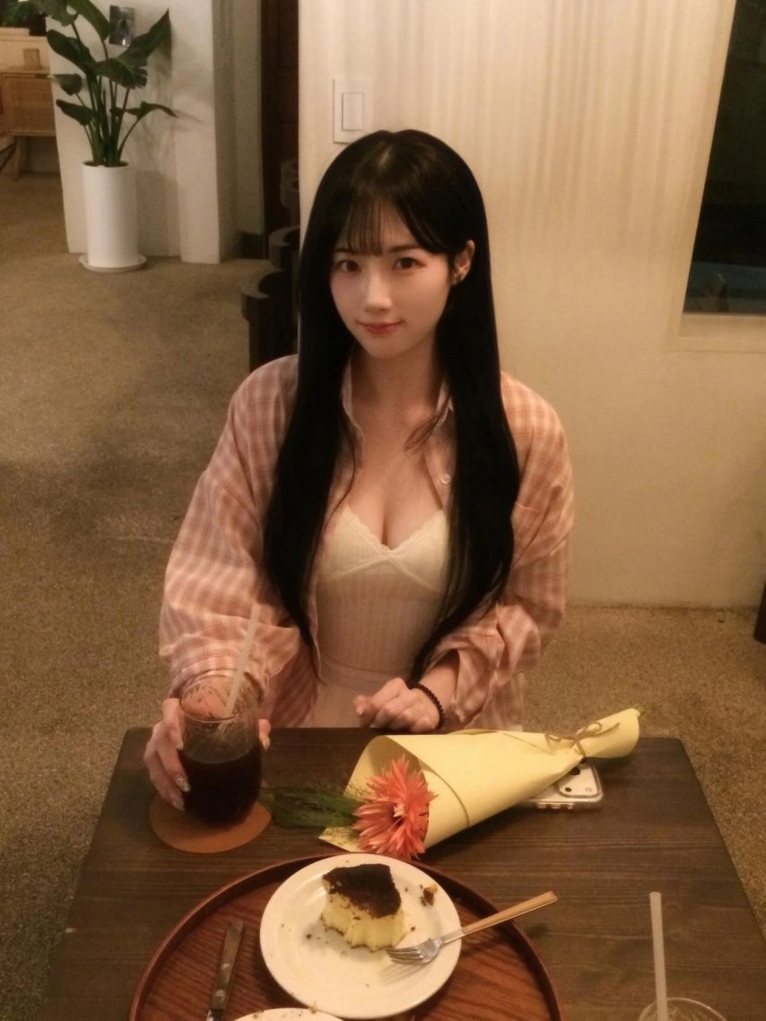 치어리더 박민서 가슴골 사복 데이트 여친룩