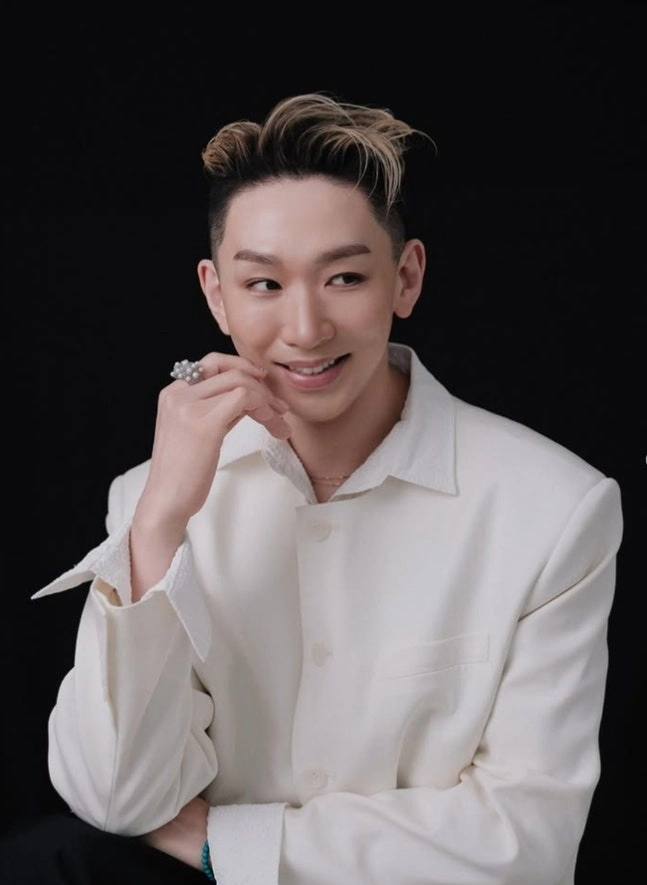 옥주현 저격 당한 김호영 “해보자” 새 SNS…바다·변요한 응원