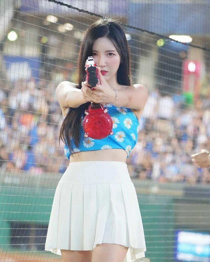 치어리더 남민정 허벅지 최근 더 예뻐진 리즈 미모