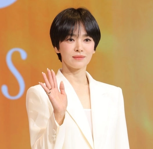 송혜교, 스타일리스트 남편과 손잡는다.."오랜 신뢰 쌓아..활동 방향성 공감"