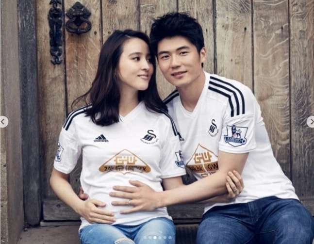 기성용, ♥한혜진과 결혼 13주년 '만삭' 사진 공개.."나만 늙었다"