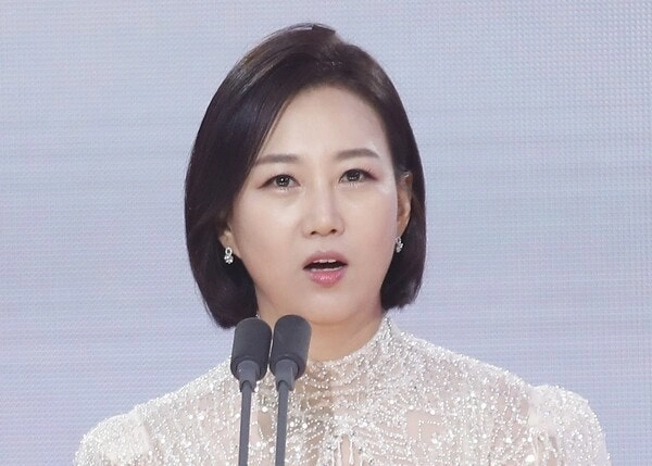 장윤정 친모, 생활 반응 확인 안돼 …"소재 불명으로 수사 중지"