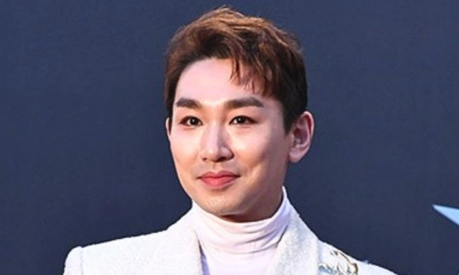 옥주현 저격에 침묵하던 김호영, 돌연 '죄송합니다'…사과 대상은?