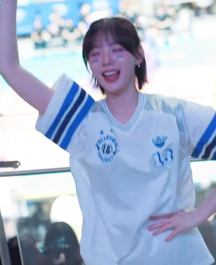 하지원 꿀벅지 타이트한 흰 반바지