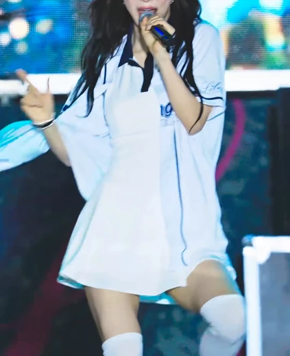 이채영 허벅지 떨리는 내전근