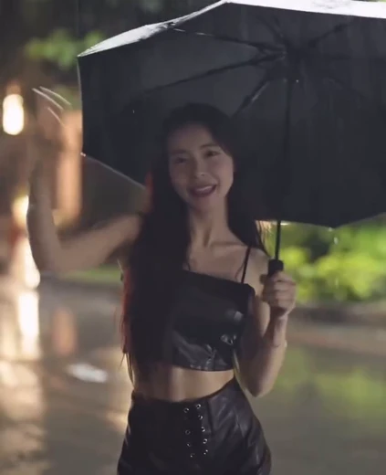 이다혜 골반라인 비오는날 흠뻑쇼