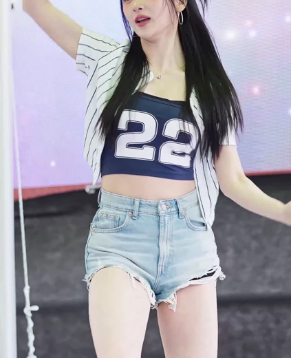 아이칠린 이지 엉밑살 찢어진 청핫팬츠