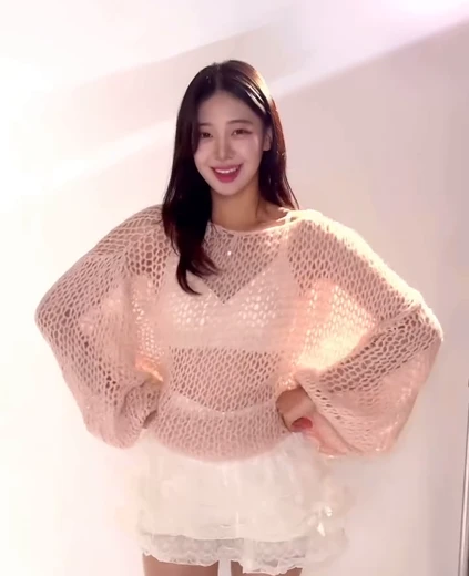 치어리더 우수한 허벅지 숨겨둔 매력 망사 니트 화이트 브라