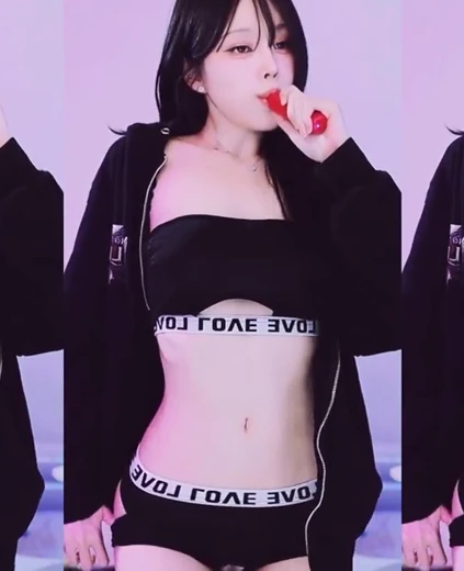 모르 배꼽 전담 빨면서 리액션 하는 검정 브라팬티 야한 몸매