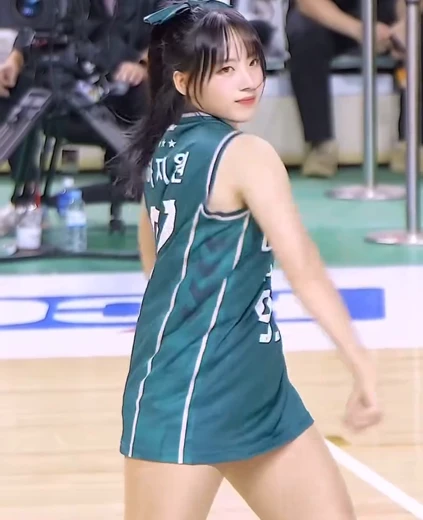 치어리더 하지원 꿀벅지 파워풀 댄스 무대 핫팬츠 Y존