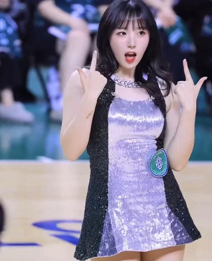 치어리더 하지원 가슴 봉긋 귀여움 치사량! 넘넘넘넘~