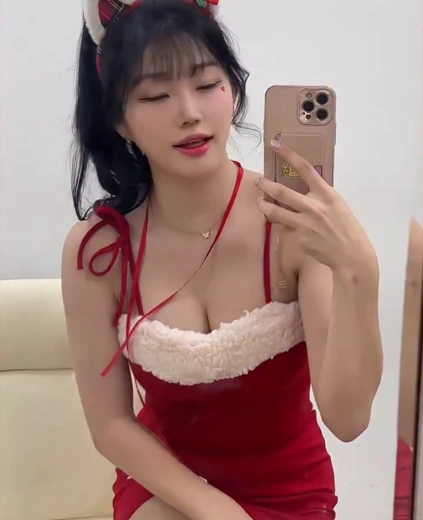 치어리더 조다정 가슴골 산타 응원복 귀여운 메리크리스마스~