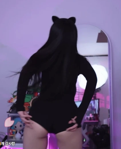 쟈닌 엉밑살 검정 하이레그 의상 건강미 미쳐버린 하체