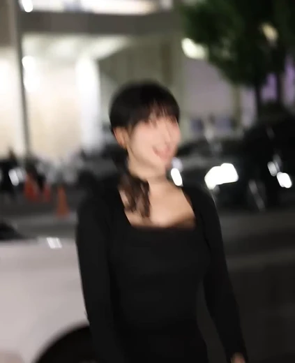치어리더 천소윤 허벅지 퇴근길 사복 블랙 밀착 원피스