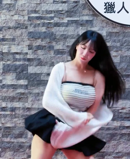 치어리더 서여진 허벅지 사복 아웃송 튜브탑 가슴 드리블