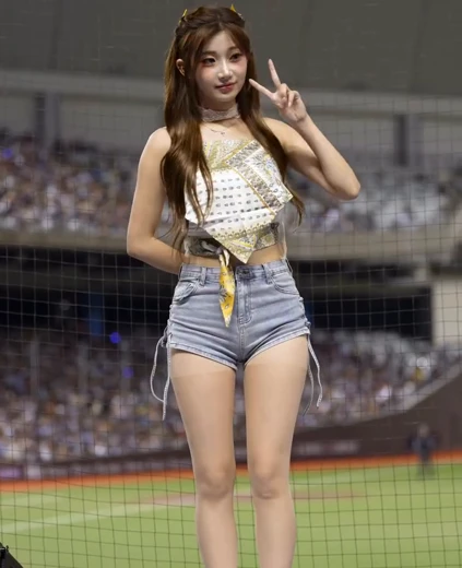 치어리더 이주은 허벅지 손수건 반다나 의상 살스 논런 밴드