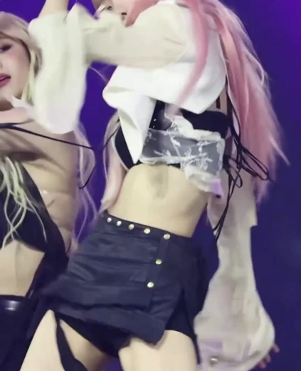 사쿠라 나비 허벅지 란제리룩 속바지 보다 짧은 검정 초미니 내전근