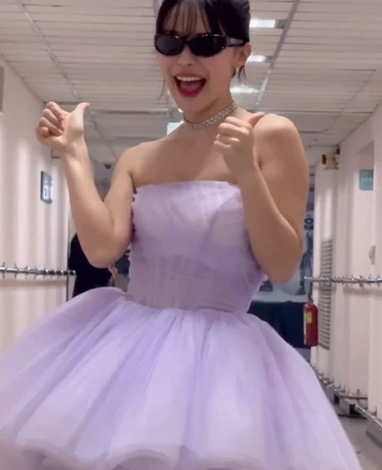 치어리더 이다혜 가슴골 아파트 챌린지 ㅋㅋㅋ