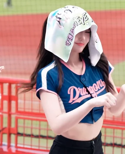 치어리더 권희원 야벅지 냥토바이 대만 크롭 유니폼