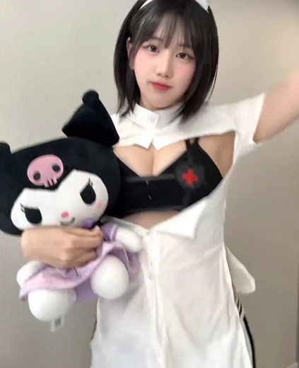 유치땅 가슴골 미드만 오픈한 간호사복 검정 브라