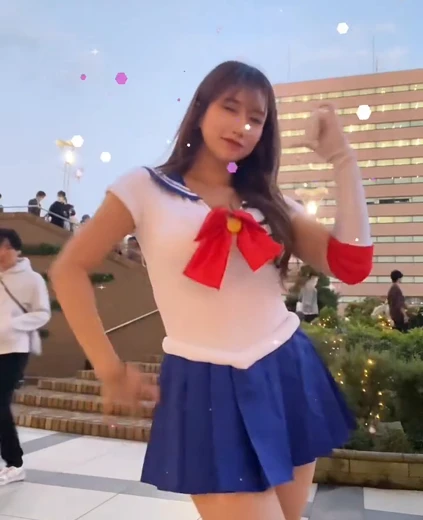그릴래영 야벅지 세일러문 중에서 제일 거유 코스프레